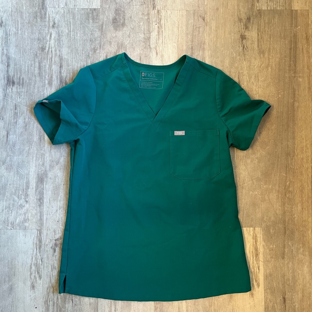 FIGS Women's Scrub Top in Teal Green